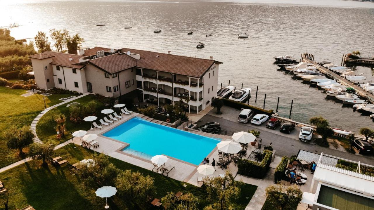 Bella Hotel & Restaurant With Private Dock For Mooring Boats San Felice del Benaco Exterior foto